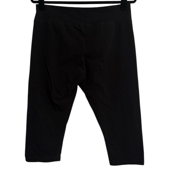 🌻 Jockey Cropped Black Leggings - Picture 4 of 4